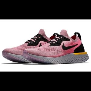 Sold!!! Nike wmns epic react size 7.5 us
